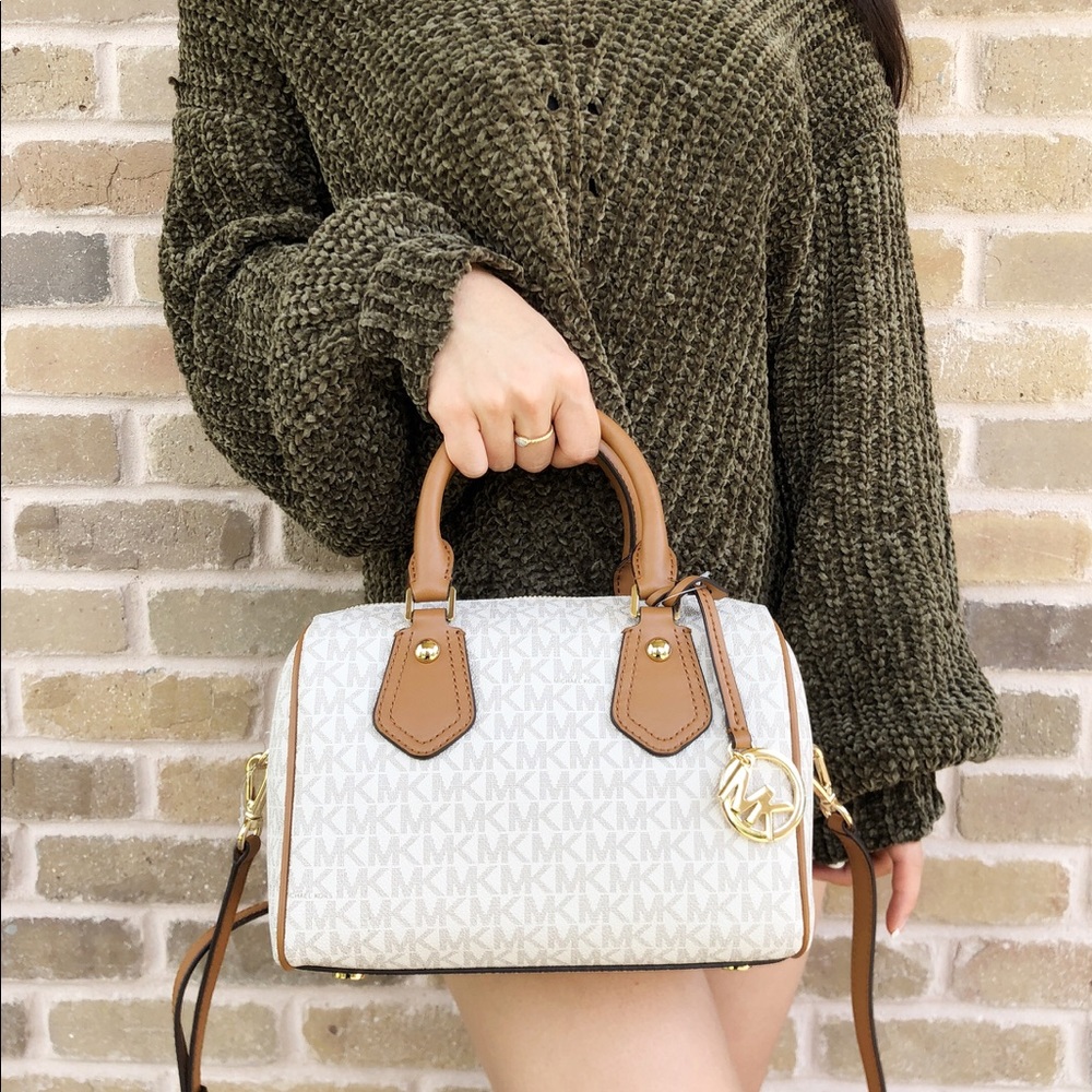 Gaby’sBags👜💕-Michael Kors SM Satchel Vanilla MK - Picture 5 of 8